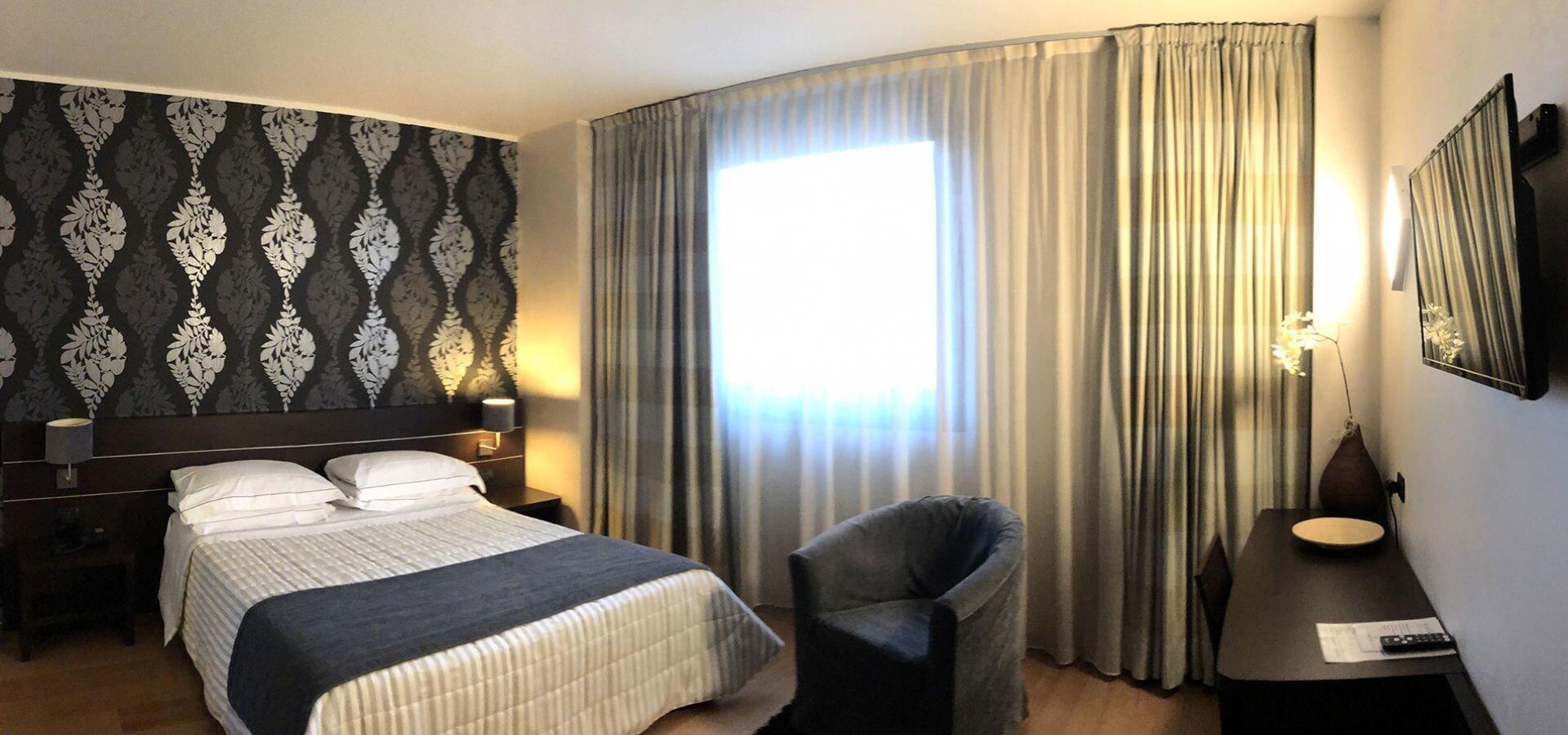 Castahotel Castagnito Buitenkant foto