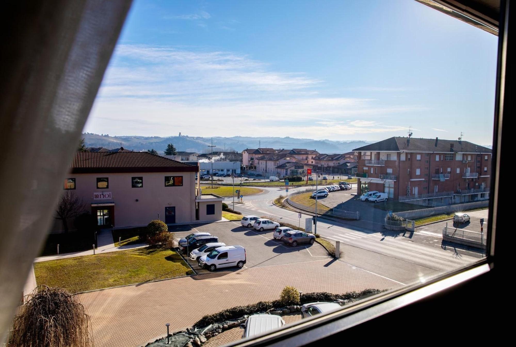 Castahotel Castagnito Buitenkant foto